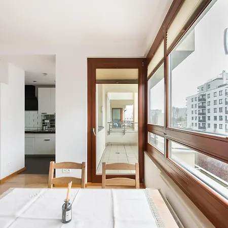 Bemowo Rest Easy * Warschau